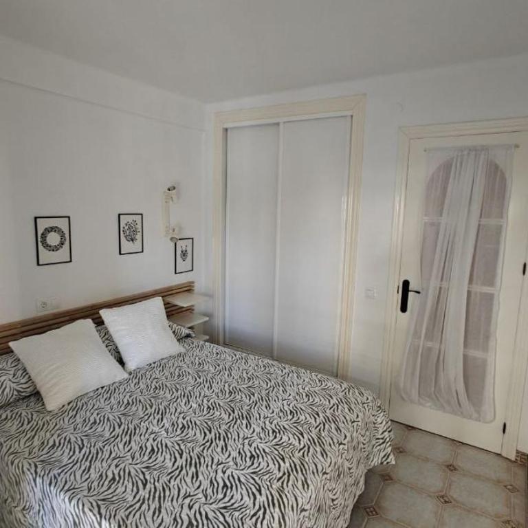 Apartamento EL FARO - Two-Bedroom Apartment - 7