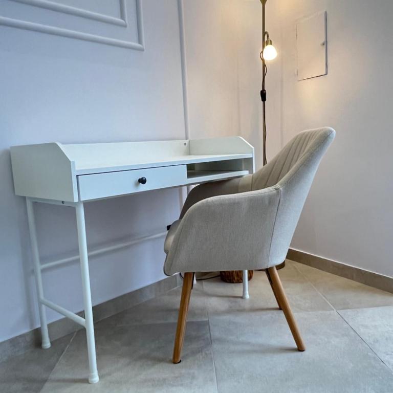 Palermo City Garden Lux Suites - Deluxe Suite - 12