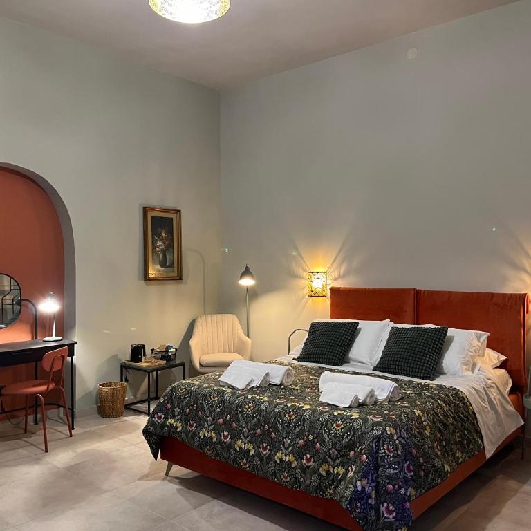 Palermo City Garden Lux Suites - Deluxe Suite with Spa Bath - 4
