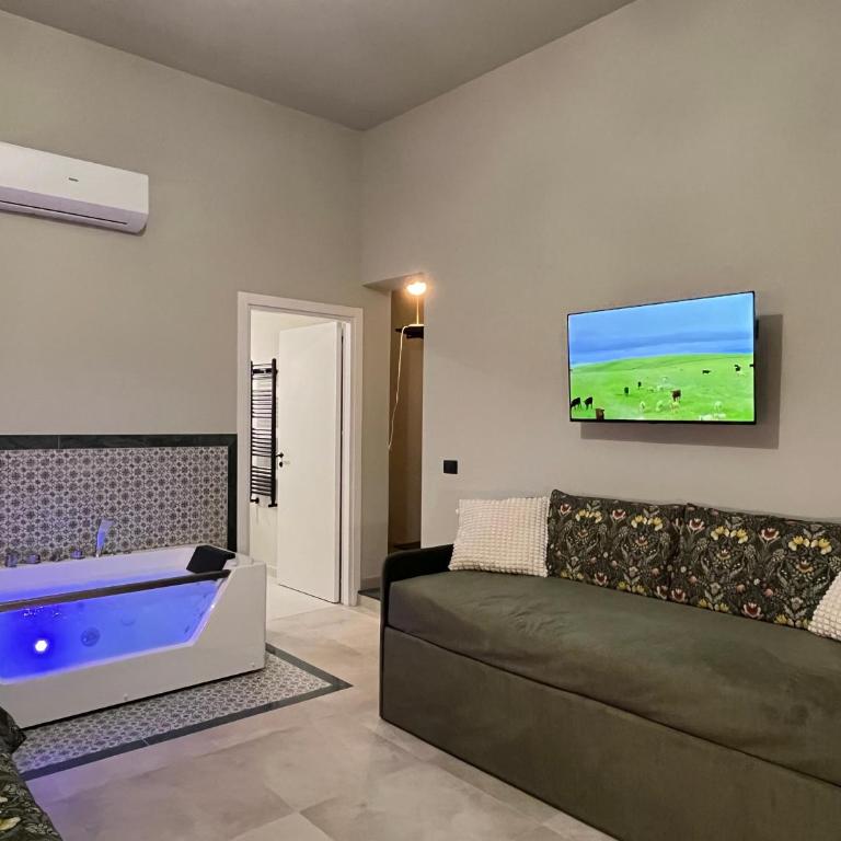 Palermo City Garden Lux Suites - Deluxe Suite with Spa Bath - 12