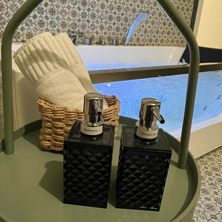 Palermo City Garden Lux Suites - Deluxe Suite with Spa Bath - 10