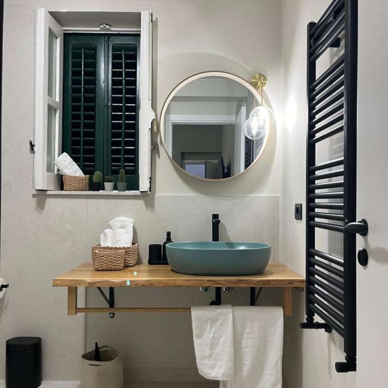 Palermo City Garden Lux Suites - Deluxe Suite with Spa Bath - 14