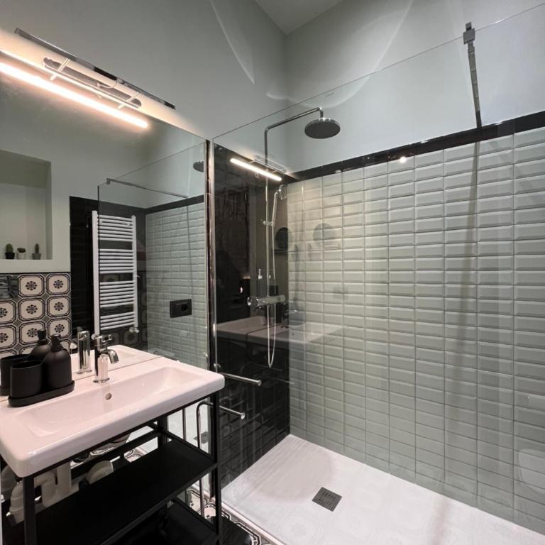 Palermo City Garden Lux Suites - Superior Double Room - 9