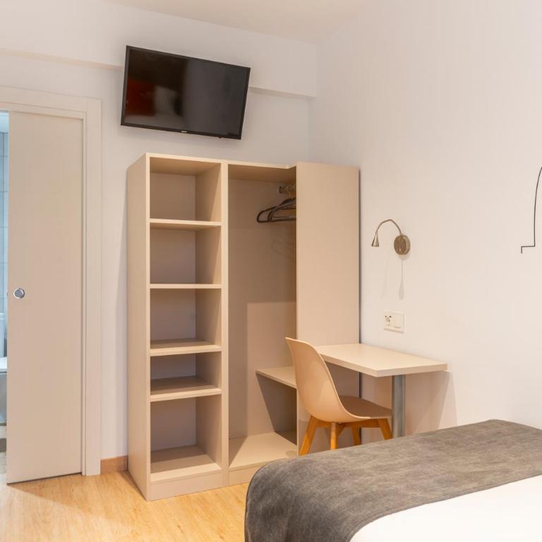 Hostal Sans - Chambre Simple avec Balcon - 10