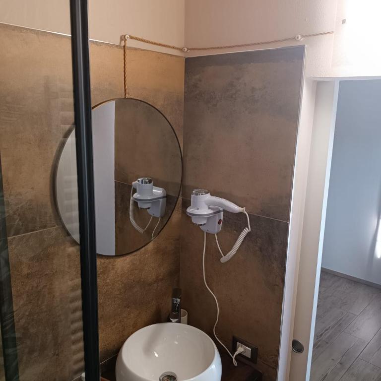 House Delfina - Camera Deluxe (2 Adulti + 1 Bambino) - 16
