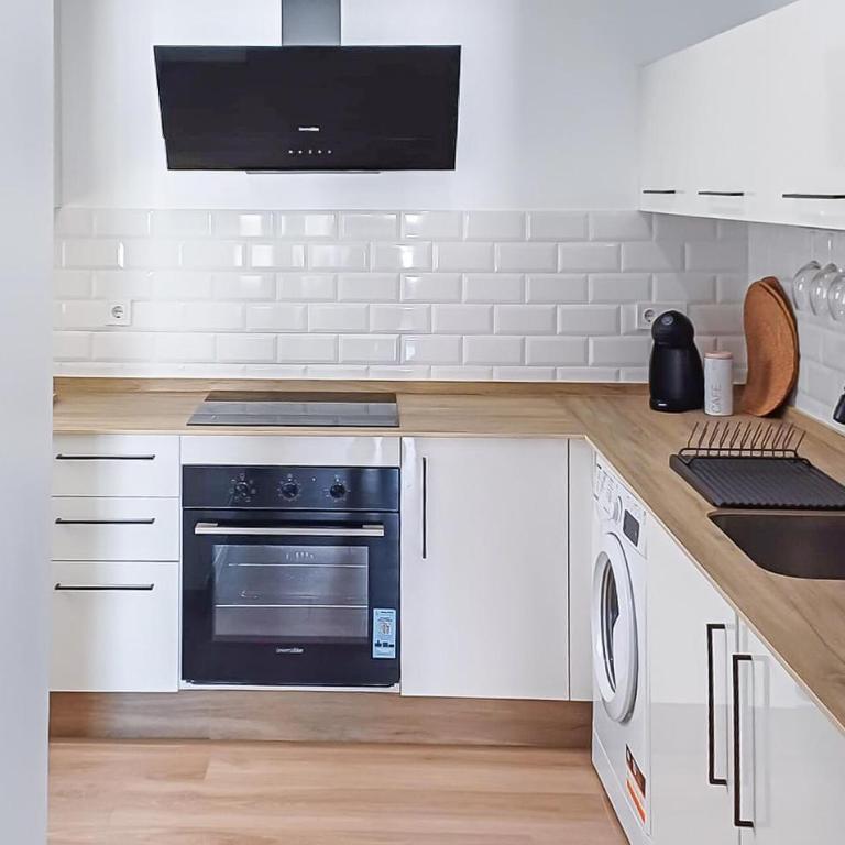 Amazing Apartment In Barbate With Wifi - Apartamento de 2 dormitorios - 4
