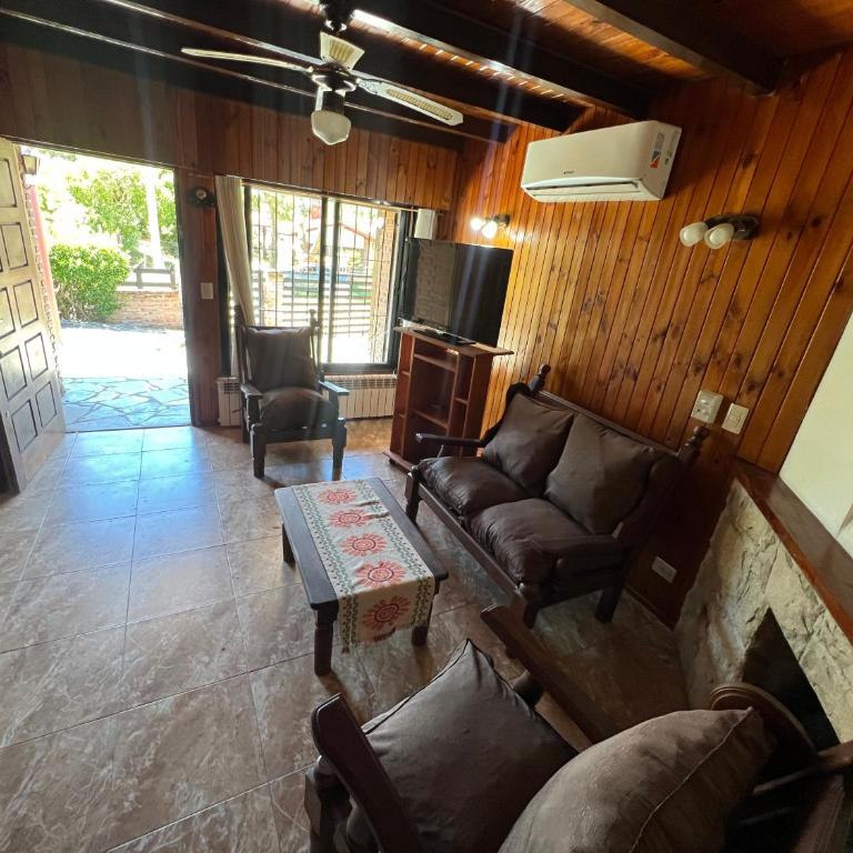 Chalet del Sur - Three-Bedroom House - 3