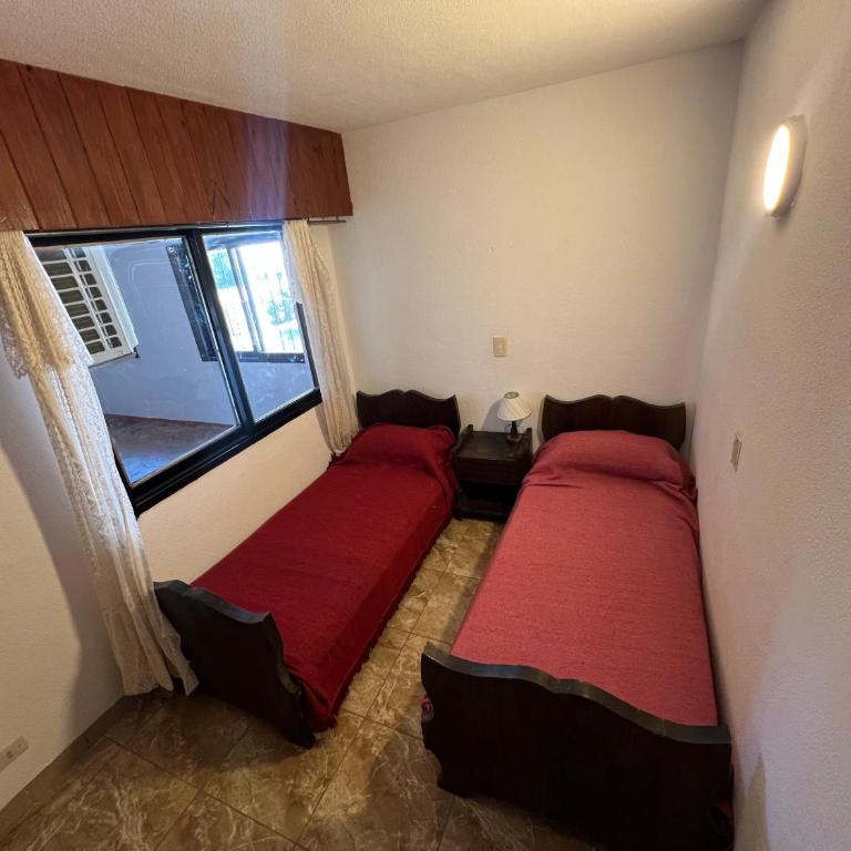 Chalet del Sur - Three-Bedroom House - 10