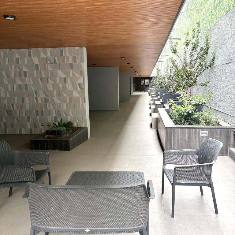 Apartamento en Ñuñoa con vista despejada a la cordillera - One-Bedroom Apartment with Balcony and Mountain View - 18