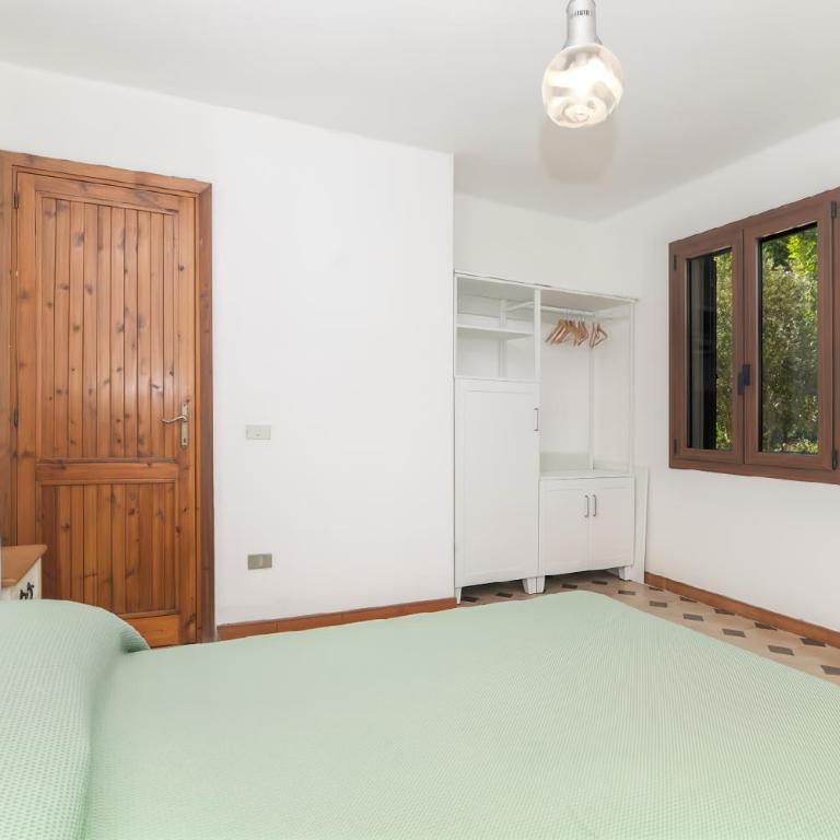 Villa La Dolce Teodoro - Spacious Family Villa Near Beaches & Center - Five-Bedroom House - 15