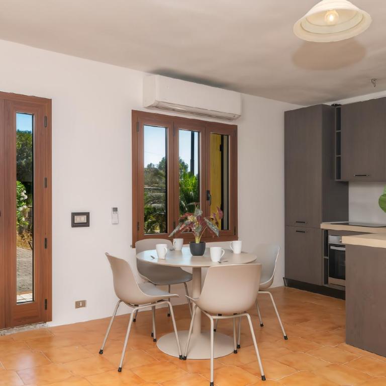 Villa La Dolce Teodoro - Spacious Family Villa Near Beaches & Center - Five-Bedroom House - 33