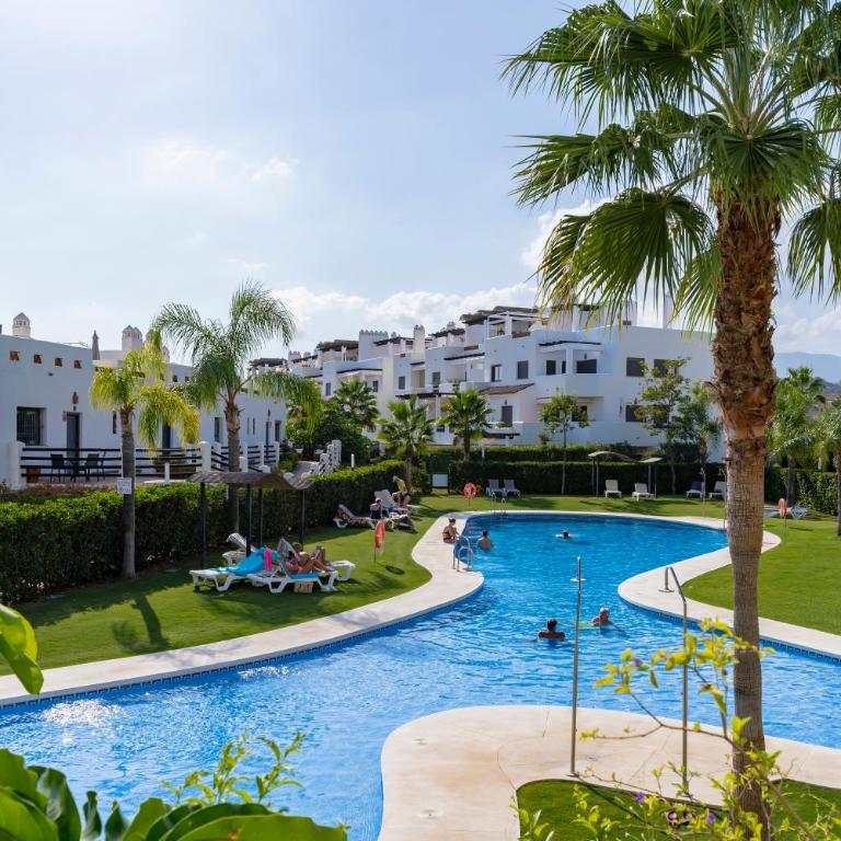 Sea View & Mountain View Apartment with Private Jacuzzi - Sunset Golf, Estepona - Apartamento - 21