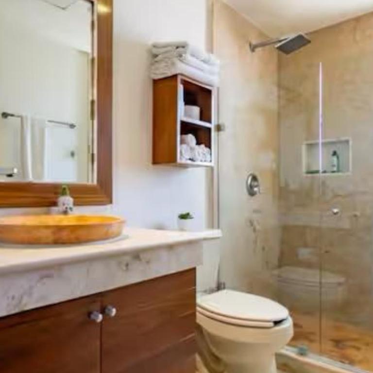 SEA-FRONT VILLA, Isla Mujeres! Stunning Sea Views! - Two-Bedroom Apartment with Balcony and Sea View - 40