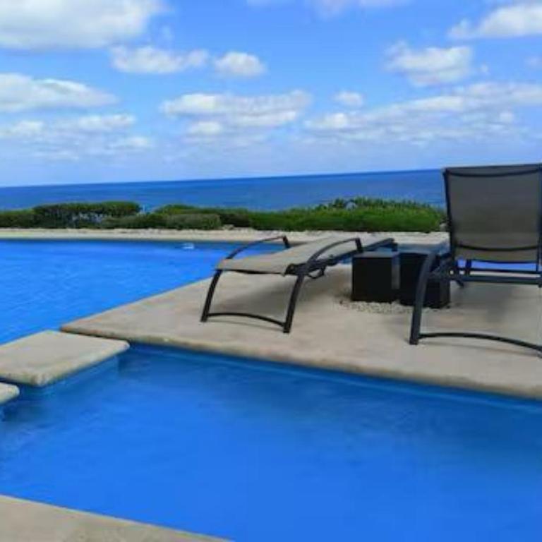 SEA-FRONT VILLA, Isla Mujeres! Stunning Sea Views! - Two-Bedroom Apartment with Balcony and Sea View - 48