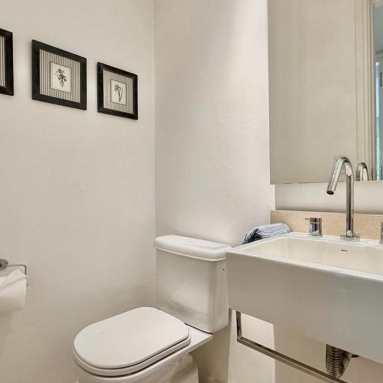 Check and Home - Sarmiento - Moderno con Pileta y Cochera - One-Bedroom Apartment with Balcony - 5