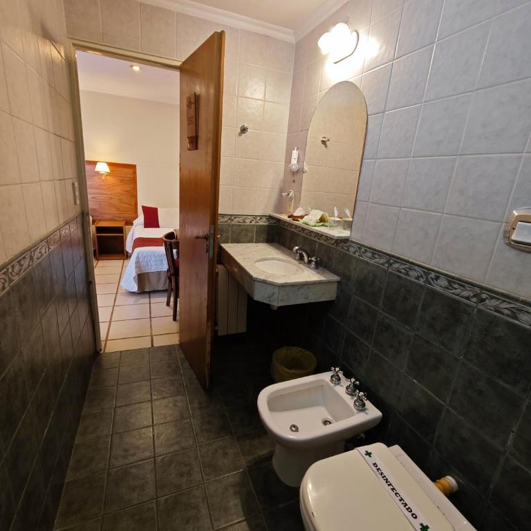 Hotel Francia - Habitación cuádruple - 3