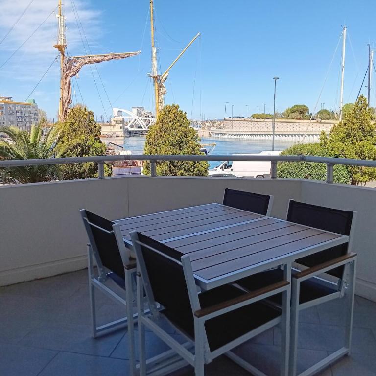 Charmant T 2 climatisé vu sur les quais WIFI - Apartamento de 1 dormitorio - 9