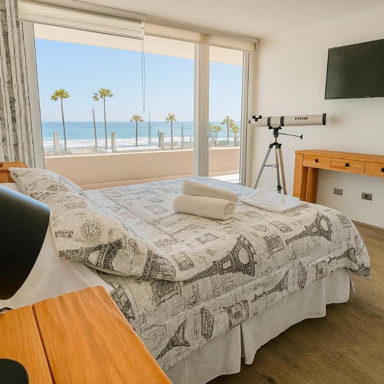 AQUA – Sea, Space, Views and Premium Amenities - Three-Bedroom Apartment - Oceanfront - 11
