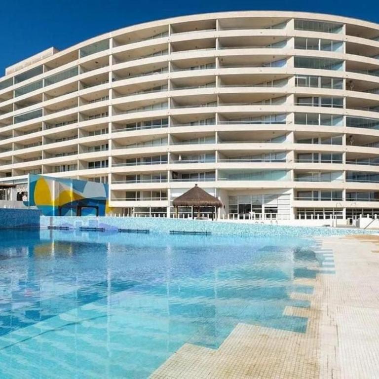 AQUA – Sea, Space, Views and Premium Amenities - Three-Bedroom Apartment - Oceanfront - 45