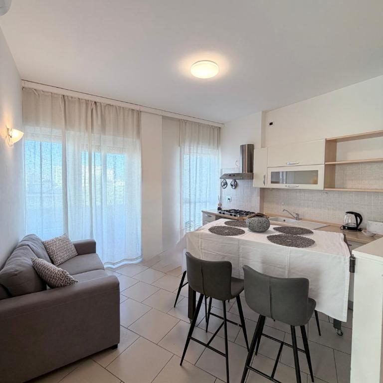 Nievo-Ceccarini Pedonale - Flexrent Immobiliare Abissinia - Two-Bedroom Apartment - 2