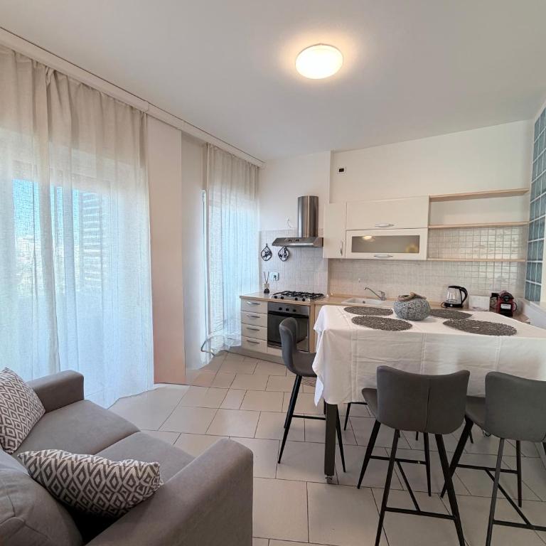 Nievo-Ceccarini Pedonale - Flexrent Immobiliare Abissinia - Two-Bedroom Apartment - 10