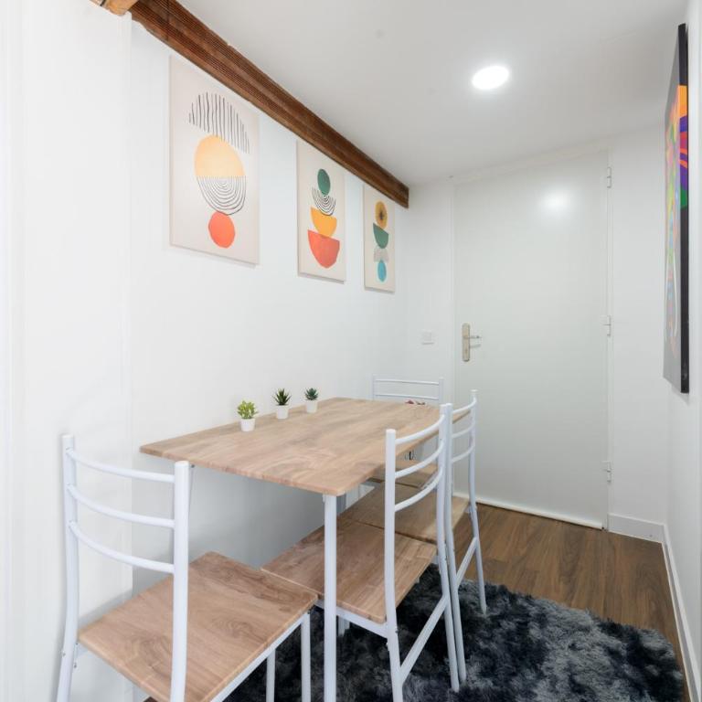 Alojamiento temporal en plaza Santa Ana - Two-Bedroom Apartment - 11