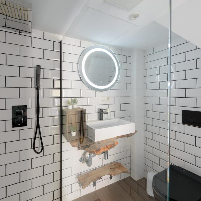 Alojamiento temporal en plaza Santa Ana - Two-Bedroom Apartment - 18