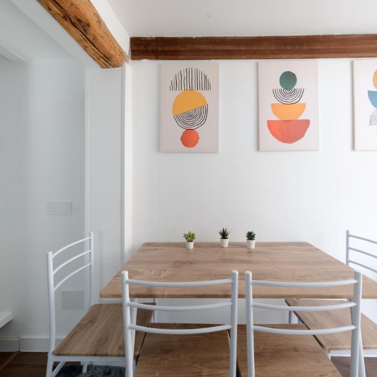 Alojamiento temporal en plaza Santa Ana - Two-Bedroom Apartment - 20