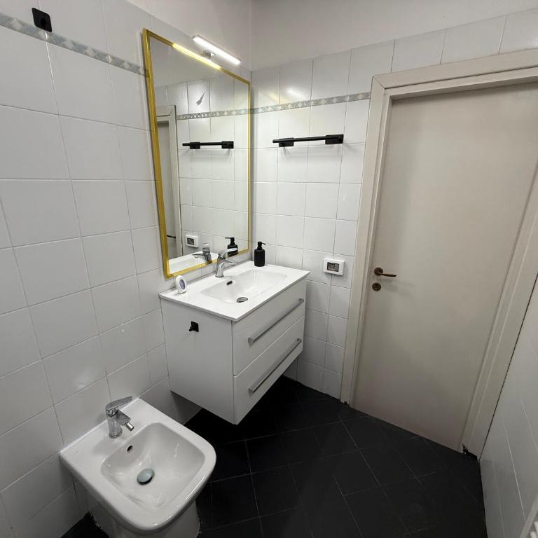 Il Poggiolino d'Oro - Appartamento con 2 Camere da Letto - 55