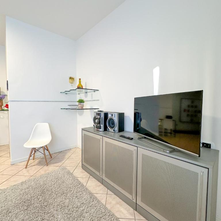 Ampio e luminoso appartamento Arona Galleria - Appartamento Deluxe con 1 Camera da Letto - 17