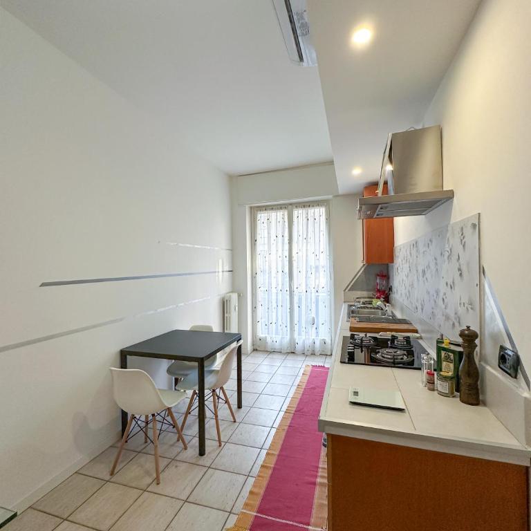 Ampio e luminoso appartamento Arona Galleria - Appartamento Deluxe con 1 Camera da Letto - 27