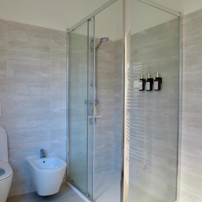 Lily House - Appartamento con 2 Camere da Letto e Terrazza - 24