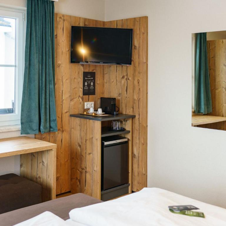 Landhaus Hubertus Wellness & Breakfast - Panorama Doppelzimmer - 7
