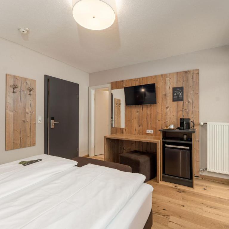 Landhaus Hubertus Wellness & Breakfast - Doppelzimmer mit Balkon - 2