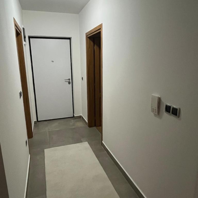 EM Modern Stay Sarajevo Bulevar ParkingGarage - Apartman sa 2 Spavaće Sobe - 8