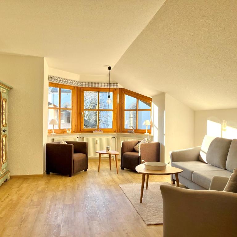 Ferienwohnung Dorfplatz - Apartment mit 1 Schlafzimmer - 2