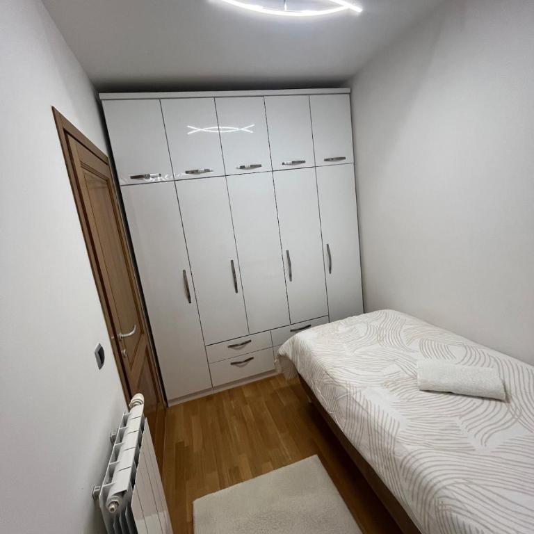 EM Modern Stay Sarajevo Bulevar ParkingGarage - Apartman sa 2 Spavaće Sobe - 16