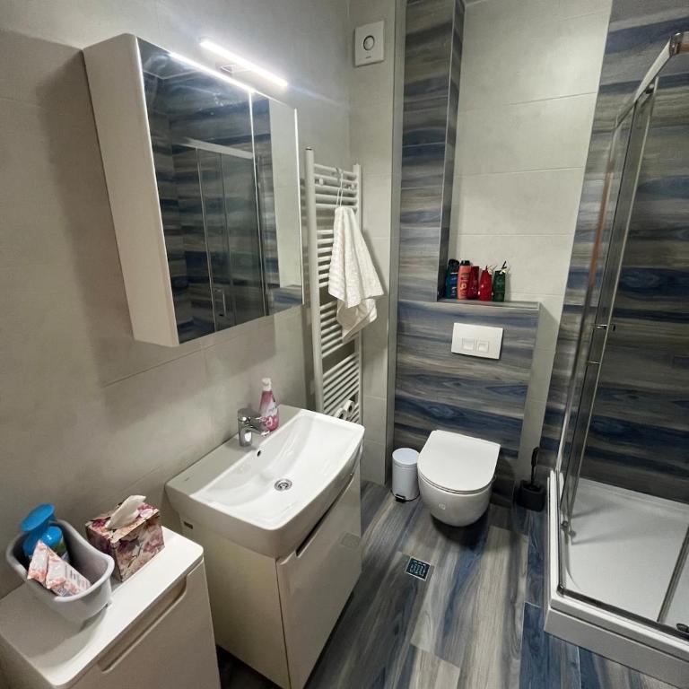 EM Modern Stay Sarajevo Bulevar ParkingGarage - Apartman sa 2 Spavaće Sobe - 7