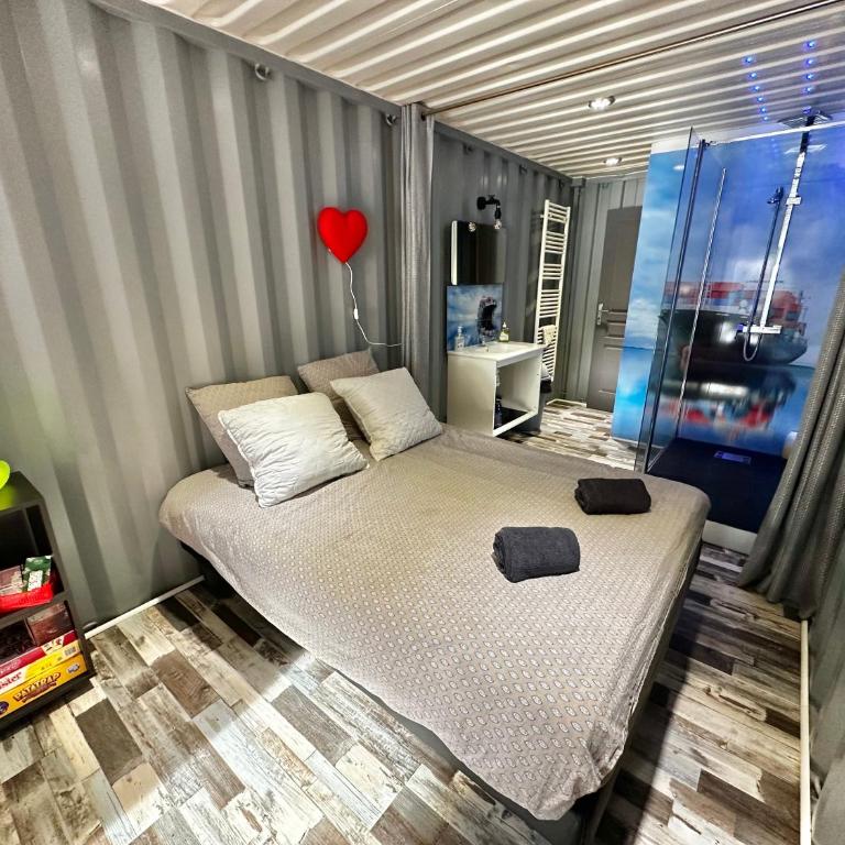 Séjour insolite dans un Container aménagé à Berck avec Borne d'arcade et Babyfoot - Familienstudio - 23