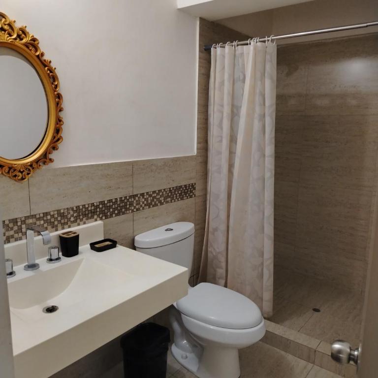 Departamento Executive 2BR Balcón Frente al Mall Santa Catalina - Two-Bedroom Apartment - 3