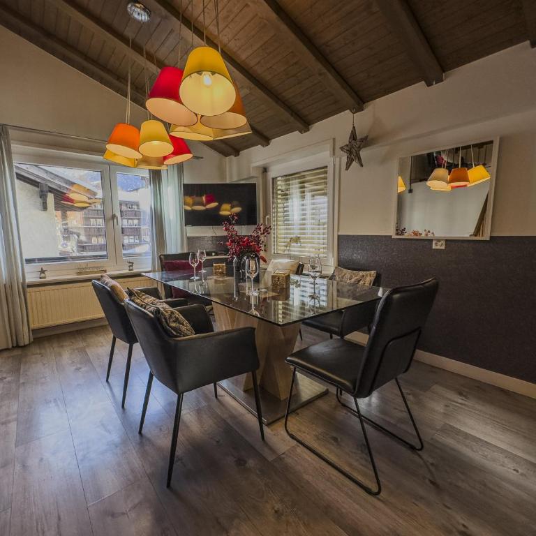 Central & Elegant Apartments,partially with Fireplace, by Zermatt Rental - Penthouse-Apartment mit 3 Schlafzimmern - 23