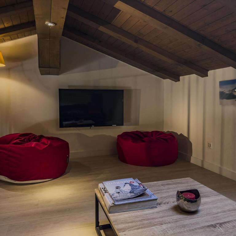 Central & Elegant Apartments,partially with Fireplace, by Zermatt Rental - Penthouse-Apartment mit 3 Schlafzimmern - 24