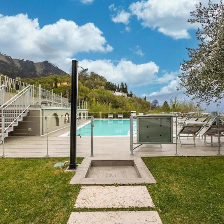 Residence La Villa - Cuore - Appartamento con 2 Camere da Letto e Balcone - 3