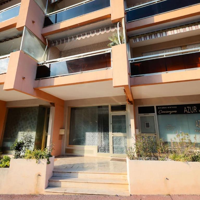 Le repaire d'Antibes atypique proche parc et mer - Apartment - 13