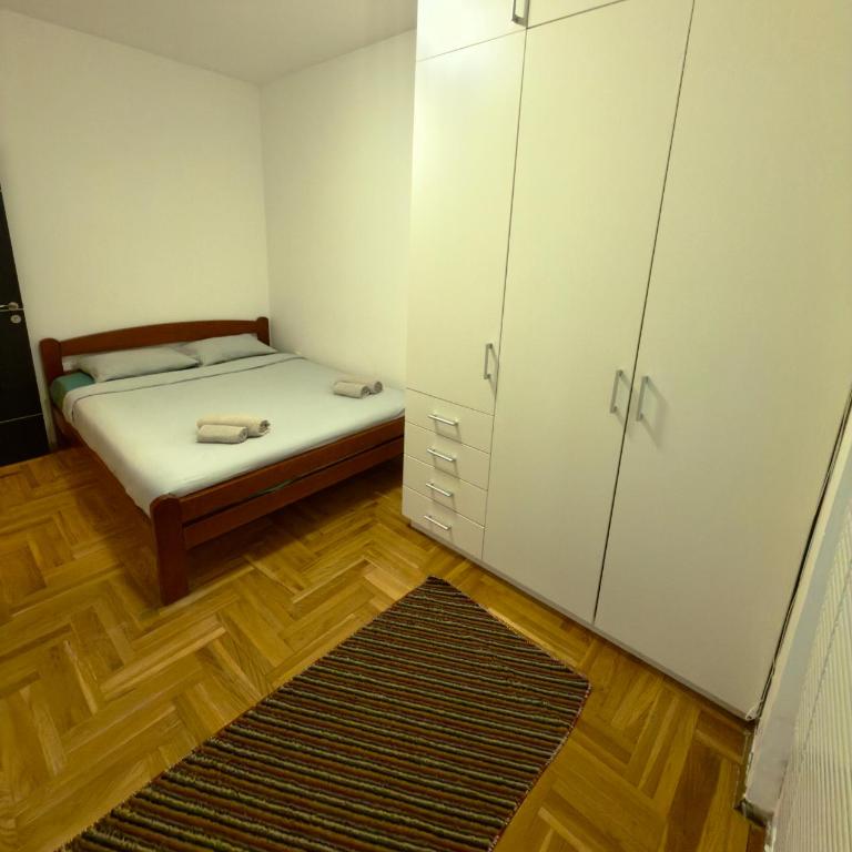 Luma Budva Apart Hotel - Deluks Apartman sa 2 Spavaće Sobe i Balkonom - 14