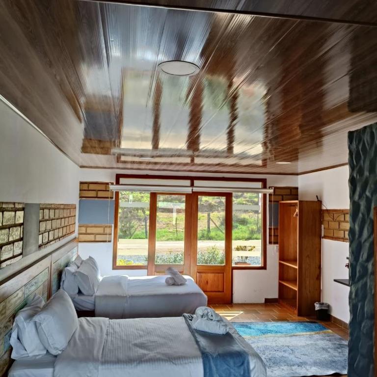 Hotel Pliosaurio Campestre - Triple Room with Garden View - 12