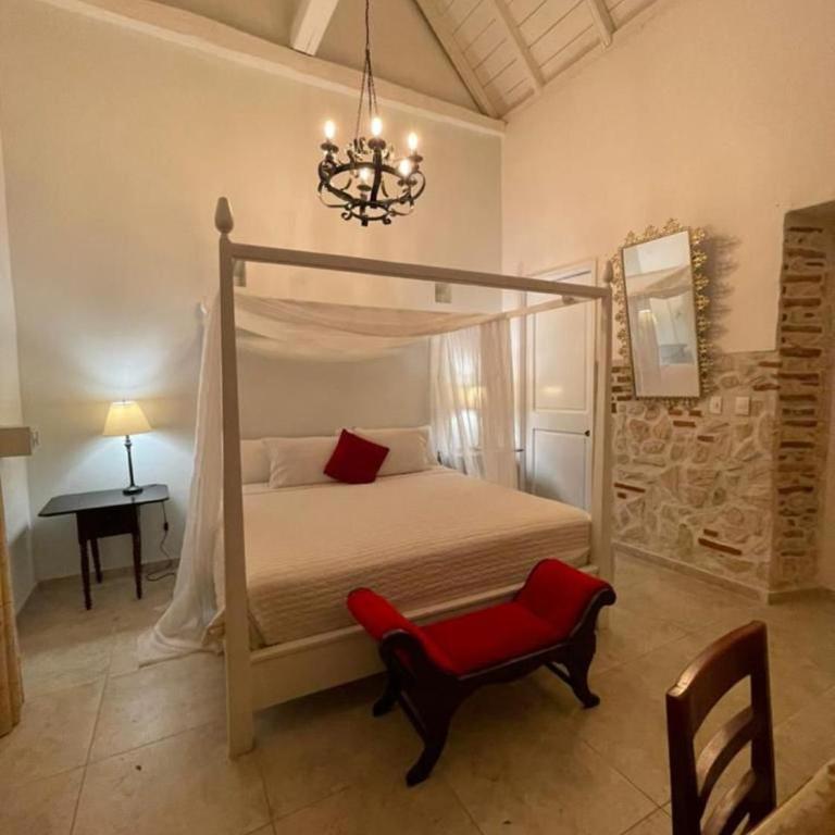 Casa Heredia Boutique - Superior Quadruple Room - 1