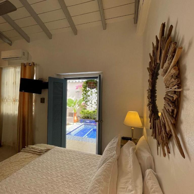 Casa Heredia Boutique - Double Room with Pool View - 4