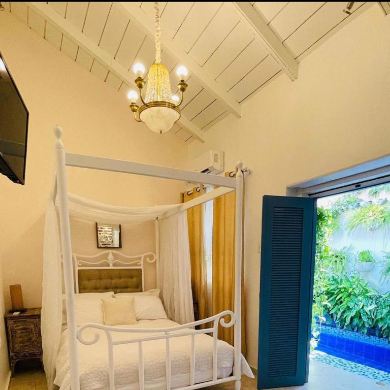 Casa Heredia Boutique - Double Room with Pool View - 3