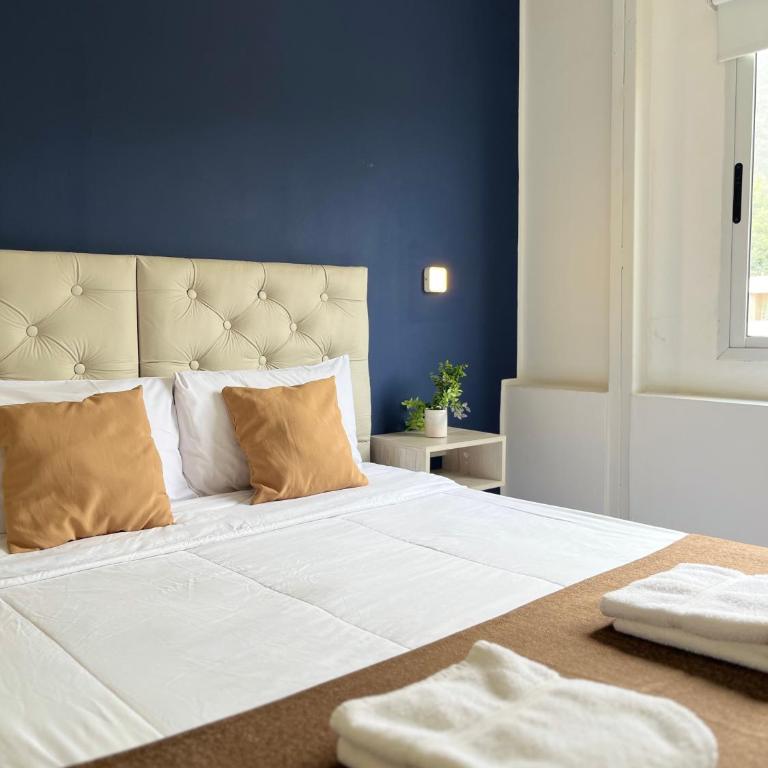 Astoria Hotel - Double Room - 9